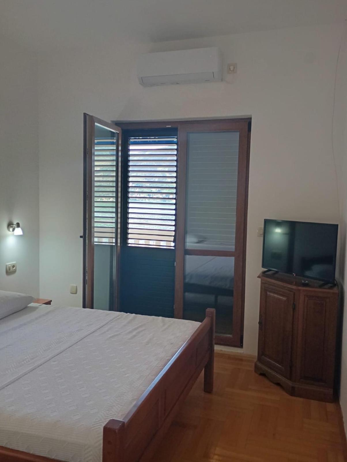 Apartments Cebra Herceg Novi Exterior foto