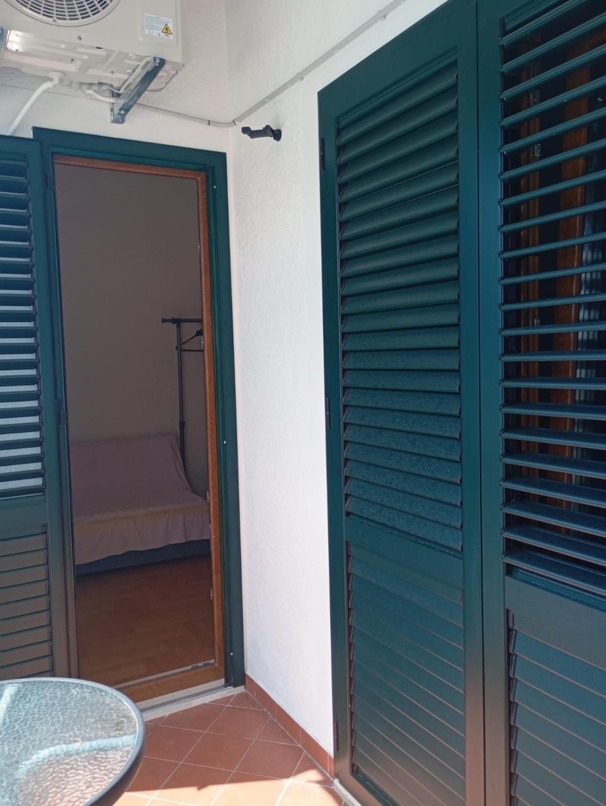 Apartments Cebra Herceg Novi Exterior foto